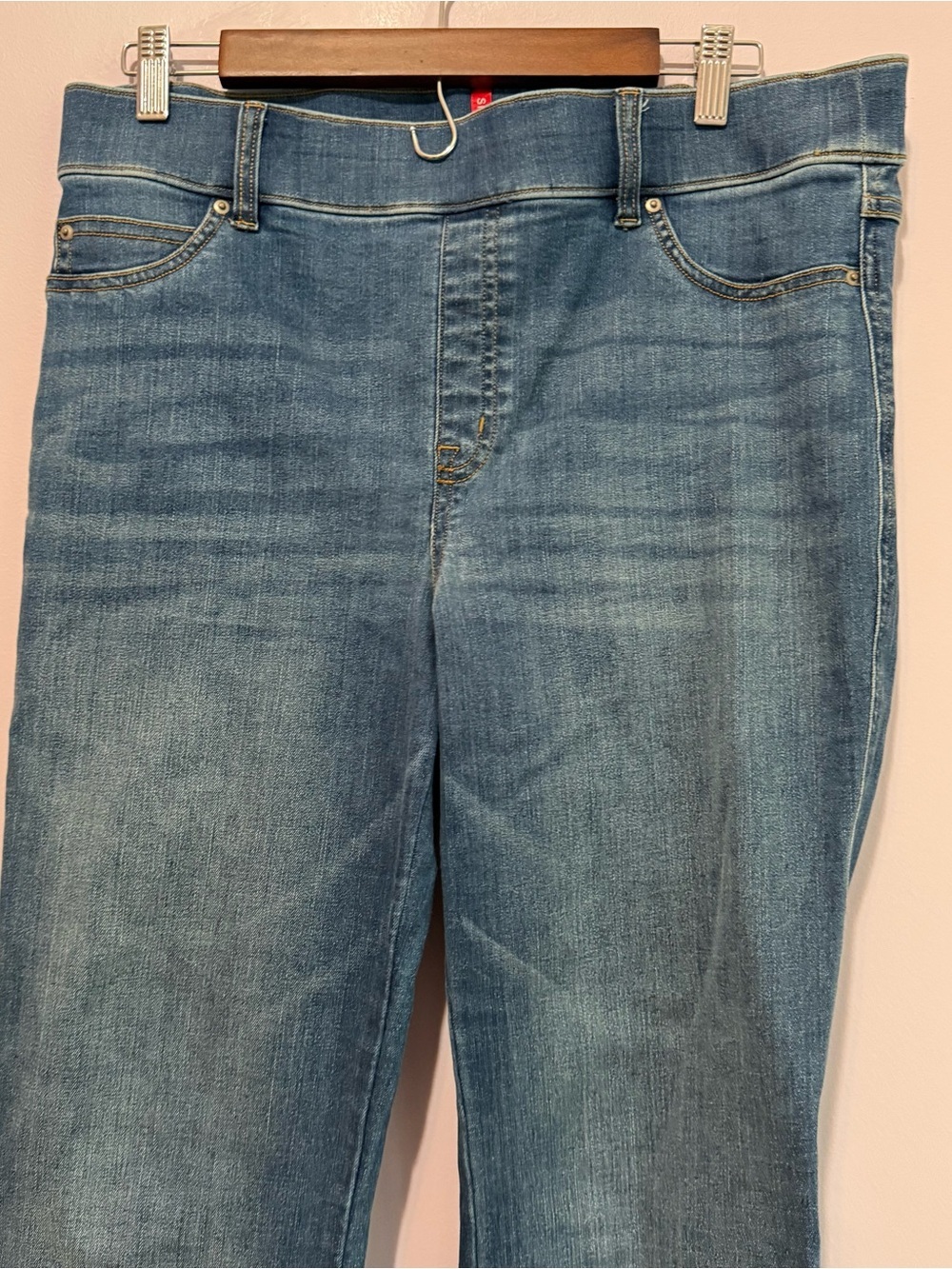 SPANX Pull On Stretch Flare Leg Jeans Medium Wash Size XL EUC 32 inseam - Picture 3 of 10